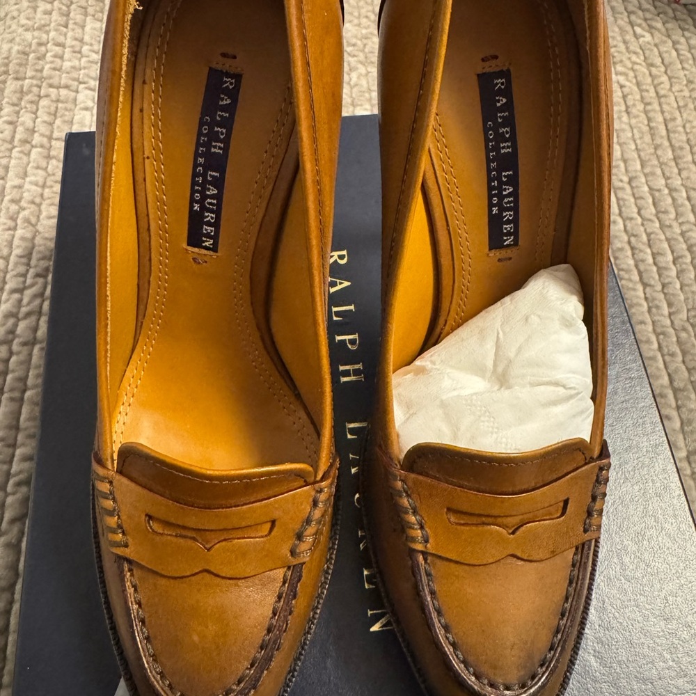 Ralph Lauren Tan Leather Platform Pumps - Picture 2 of 3
